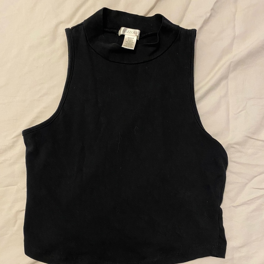 Black crop top